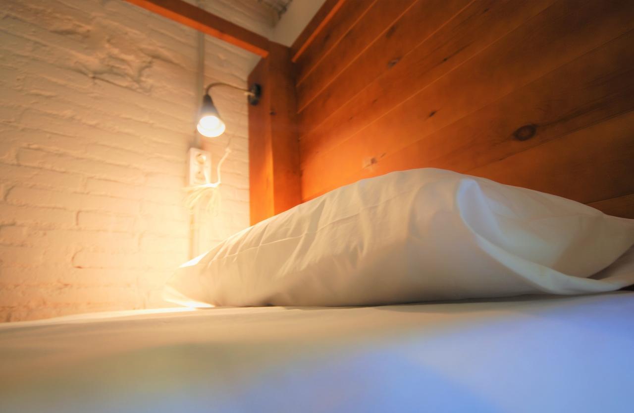 Ten To Go Hostel Barcelona Bagian luar foto